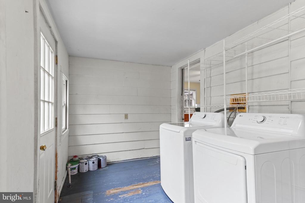 8704 THREE NOTCH RD, LOUISA, Virginia 23093, 2 Bedrooms Bedrooms, ,2 BathroomsBathrooms,Residential,8704 THREE NOTCH RD,VALA2008924 MLS # VALA2008924