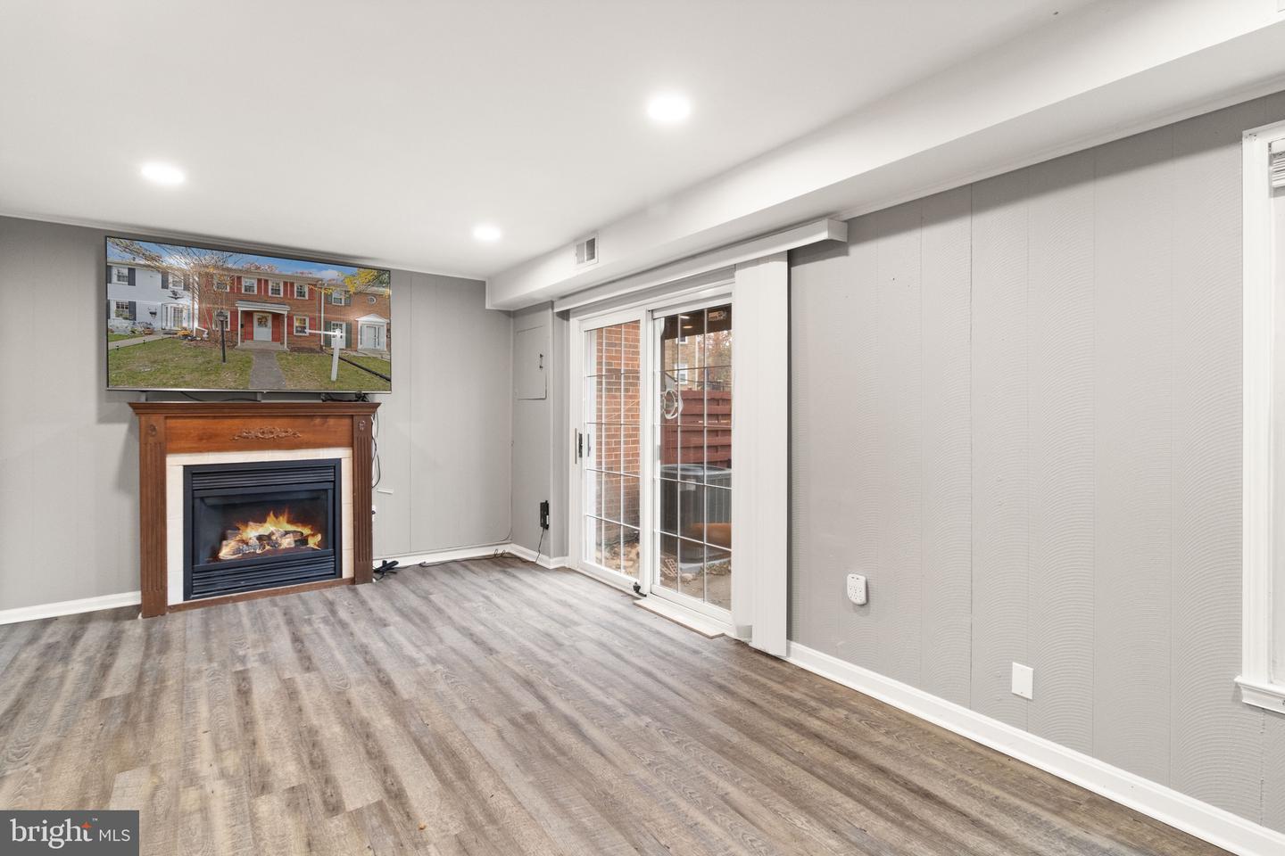 1315 MEAD TER, WOODBRIDGE, Virginia 22191, 3 Bedrooms Bedrooms, 6 Rooms Rooms,3 BathroomsBathrooms,Residential,For sale,1315 MEAD TER,VAPW2101628 MLS # VAPW2101628