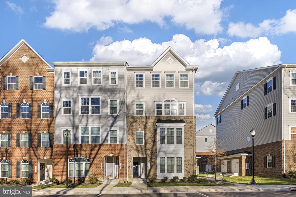 7961 INDEPENDENCE DR, SPOTSYLVANIA, Virginia 22553, 3 Bedrooms Bedrooms, ,2 BathroomsBathrooms,Residential,7961 INDEPENDENCE DR,VASP2037686 MLS # VASP2037686