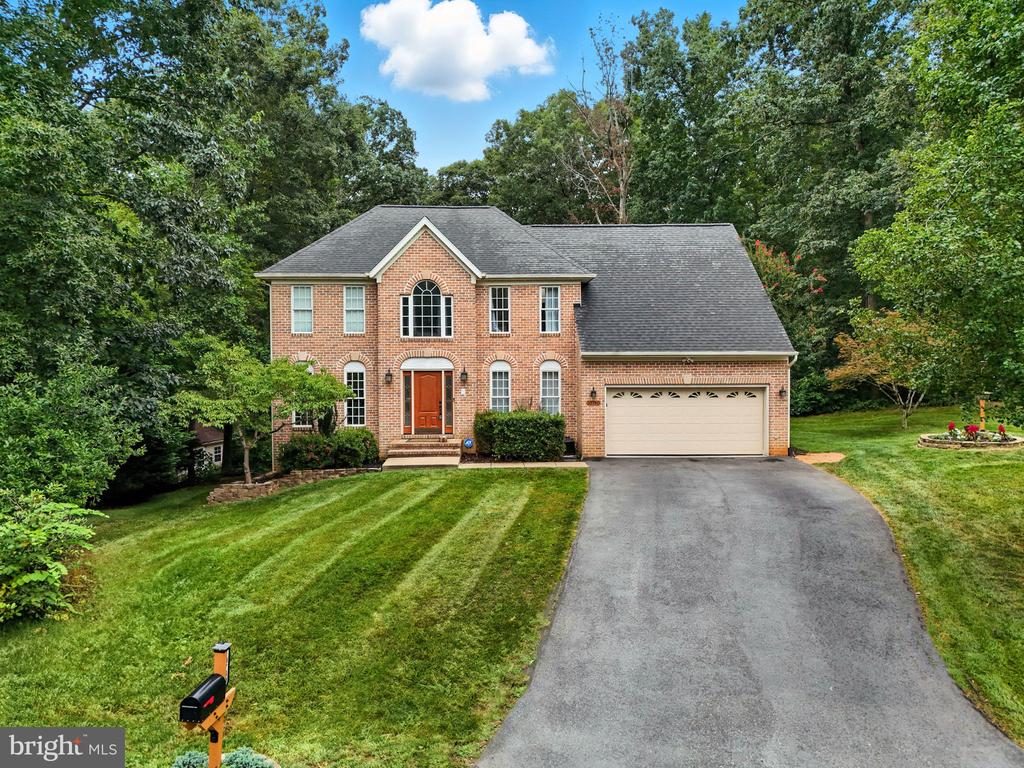 10740 BRIDLEREIN CT, SPOTSYLVANIA, Virginia 22553, 4 Bedrooms Bedrooms, ,3 BathroomsBathrooms,Residential,10740 BRIDLEREIN CT,VASP2037704 MLS # VASP2037704