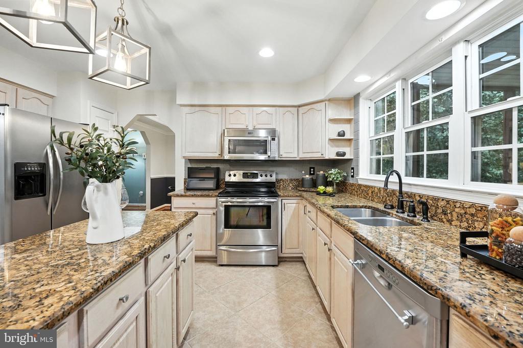 10740 BRIDLEREIN CT, SPOTSYLVANIA, Virginia 22553, 4 Bedrooms Bedrooms, ,3 BathroomsBathrooms,Residential,10740 BRIDLEREIN CT,VASP2037704 MLS # VASP2037704