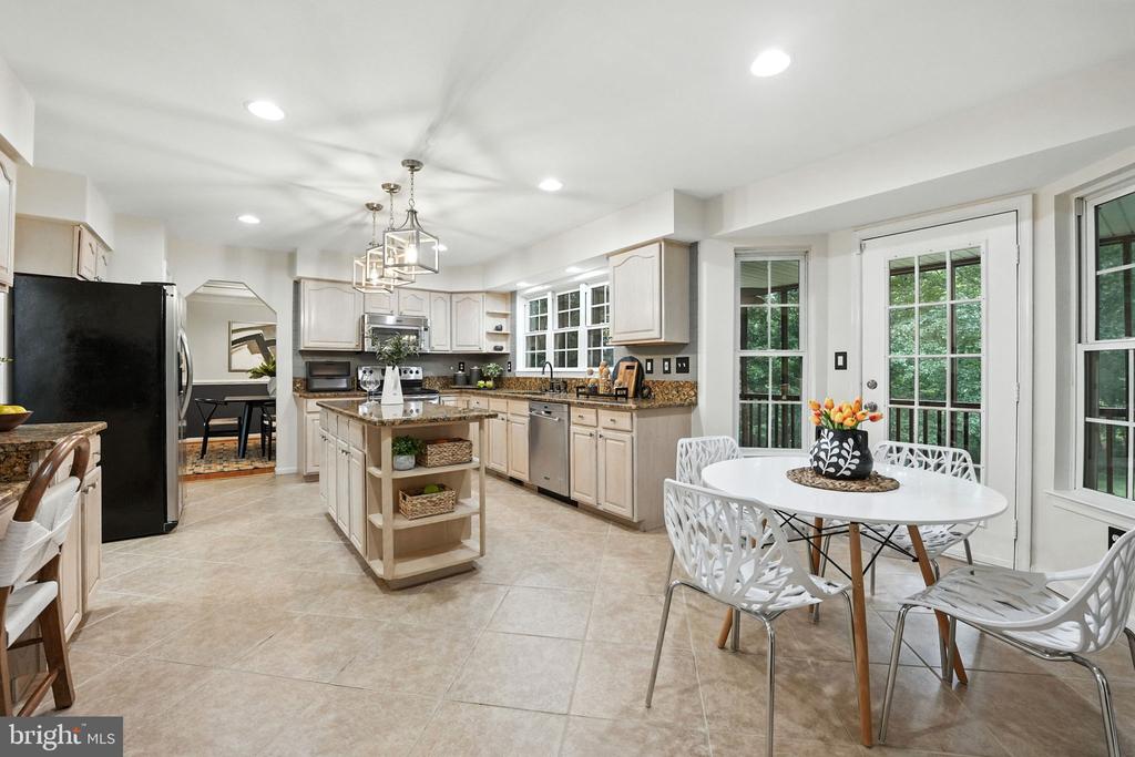 10740 BRIDLEREIN CT, SPOTSYLVANIA, Virginia 22553, 4 Bedrooms Bedrooms, ,3 BathroomsBathrooms,Residential,10740 BRIDLEREIN CT,VASP2037704 MLS # VASP2037704