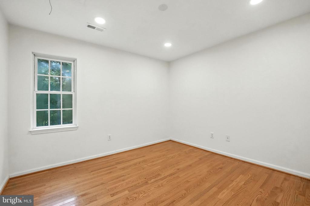 10740 BRIDLEREIN CT, SPOTSYLVANIA, Virginia 22553, 4 Bedrooms Bedrooms, ,3 BathroomsBathrooms,Residential,10740 BRIDLEREIN CT,VASP2037704 MLS # VASP2037704