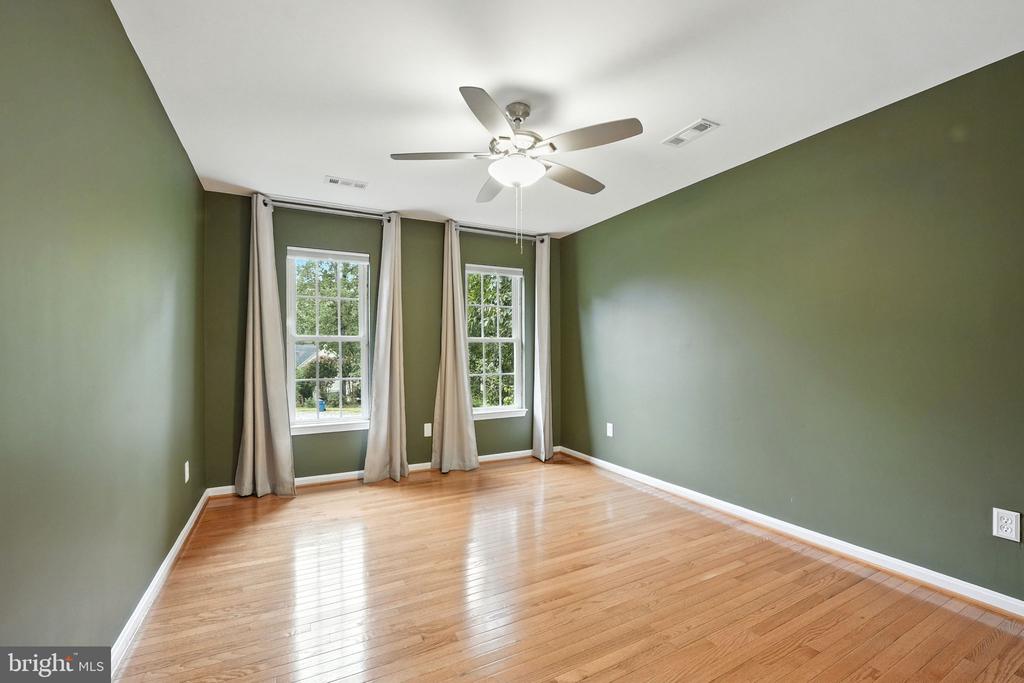 10740 BRIDLEREIN CT, SPOTSYLVANIA, Virginia 22553, 4 Bedrooms Bedrooms, ,3 BathroomsBathrooms,Residential,10740 BRIDLEREIN CT,VASP2037704 MLS # VASP2037704