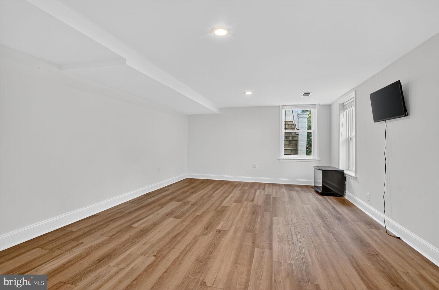 1179 BALLANTRAE LN, MCLEAN, Virginia 22101, 5 Bedrooms Bedrooms, 22 Rooms Rooms,7 BathroomsBathrooms,Residential,For sale,1179 BALLANTRAE LN,VAFX2264628 MLS # VAFX2264628