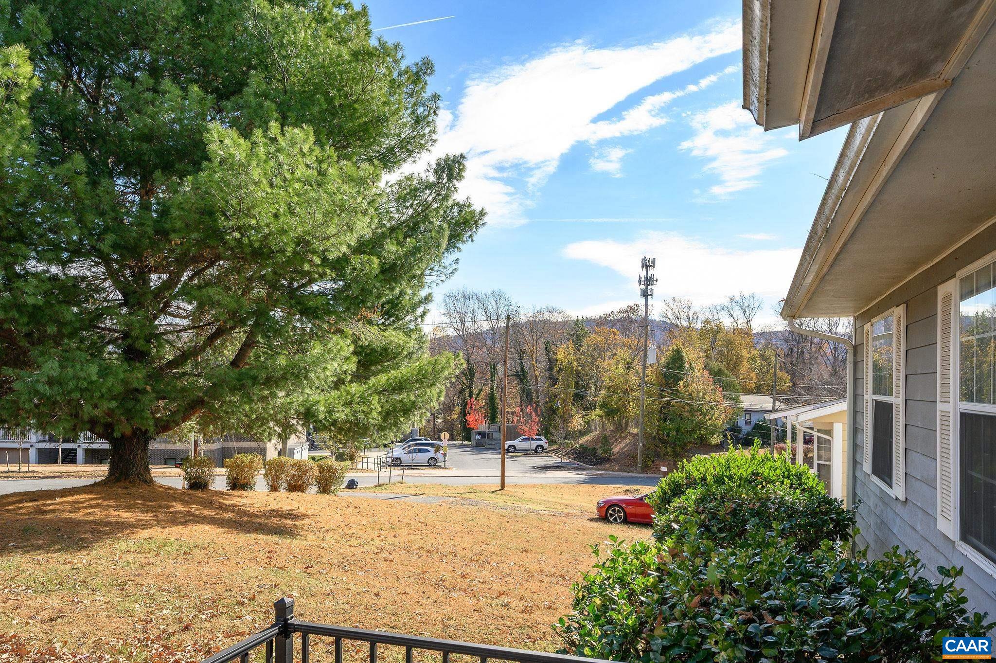 202 HARTMANS MILL RD, CHARLOTTESVILLE, Virginia 22902, 4 Bedrooms Bedrooms, ,2 BathroomsBathrooms,Residential,202 HARTMANS MILL RD,671262 MLS # 671262