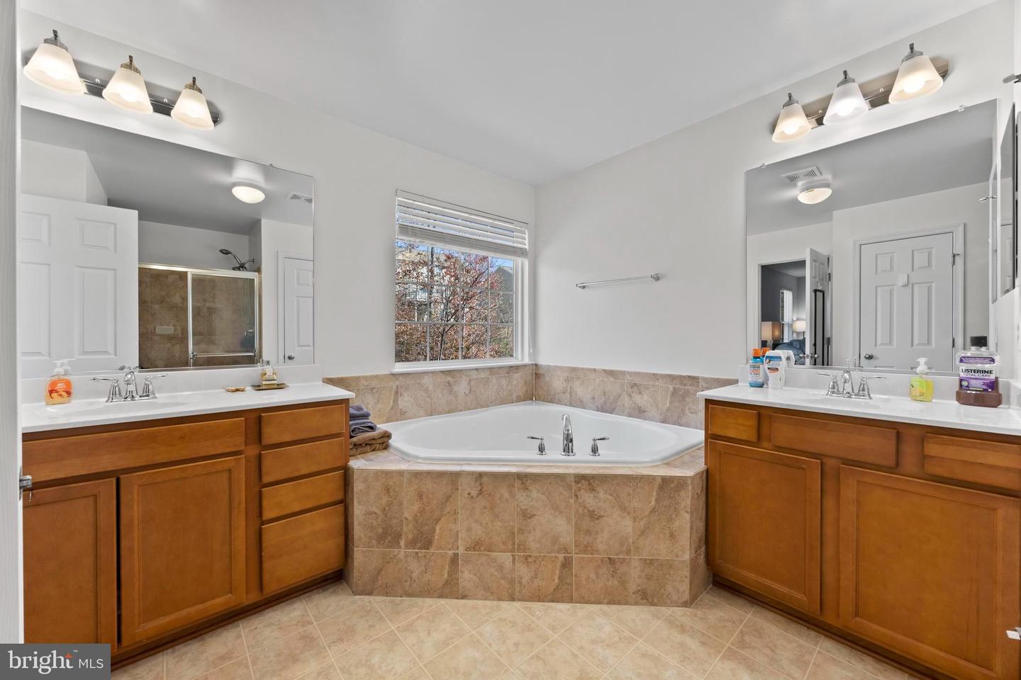 3000 AMERICAN EAGLE BLVD, WOODBRIDGE, Virginia 22191, 5 Bedrooms Bedrooms, ,3 BathroomsBathrooms,Residential,For sale,3000 AMERICAN EAGLE BLVD,VAPW2103630 MLS # VAPW2103630