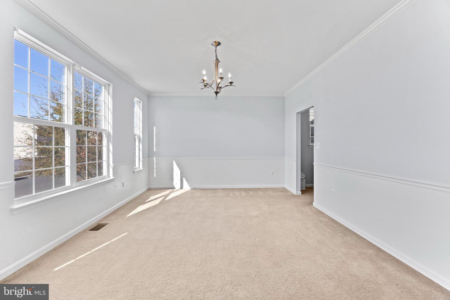 3000 AMERICAN EAGLE BLVD, WOODBRIDGE, Virginia 22191, 5 Bedrooms Bedrooms, ,3 BathroomsBathrooms,Residential,For sale,3000 AMERICAN EAGLE BLVD,VAPW2103630 MLS # VAPW2103630