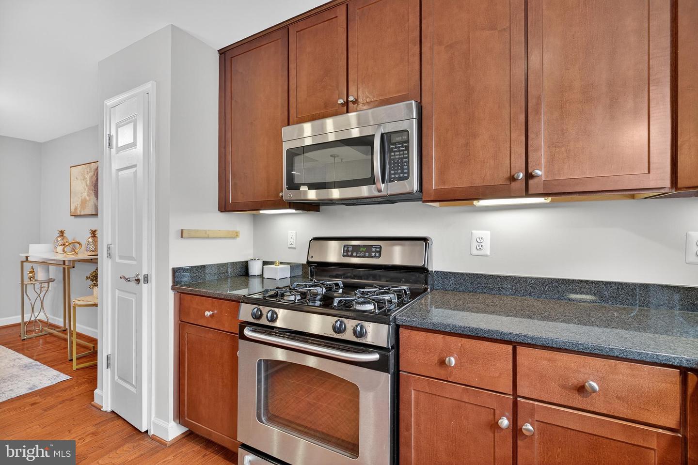 4163 S FOUR MILE RUN DR #301, ARLINGTON, Virginia 22204, 1 Bedroom Bedrooms, ,1 BathroomBathrooms,Residential,For sale,4163 S FOUR MILE RUN DR #301,VAAR2063434 MLS # VAAR2063434 4163 S FOUR MILE RUN DR #301, ARLINGTON, Virginia 22204, 1 Bedroom Bedrooms, ,1 BathroomBathrooms,Residential,For sale,4163 S FOUR MILE RUN DR #301,VAAR2063434 MLS # VAAR2063434