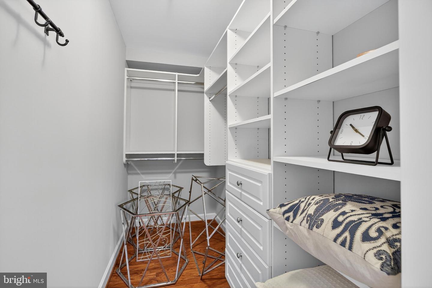 4163 S FOUR MILE RUN DR #301, ARLINGTON, Virginia 22204, 1 Bedroom Bedrooms, ,1 BathroomBathrooms,Residential,For sale,4163 S FOUR MILE RUN DR #301,VAAR2063434 MLS # VAAR2063434 4163 S FOUR MILE RUN DR #301, ARLINGTON, Virginia 22204, 1 Bedroom Bedrooms, ,1 BathroomBathrooms,Residential,For sale,4163 S FOUR MILE RUN DR #301,VAAR2063434 MLS # VAAR2063434