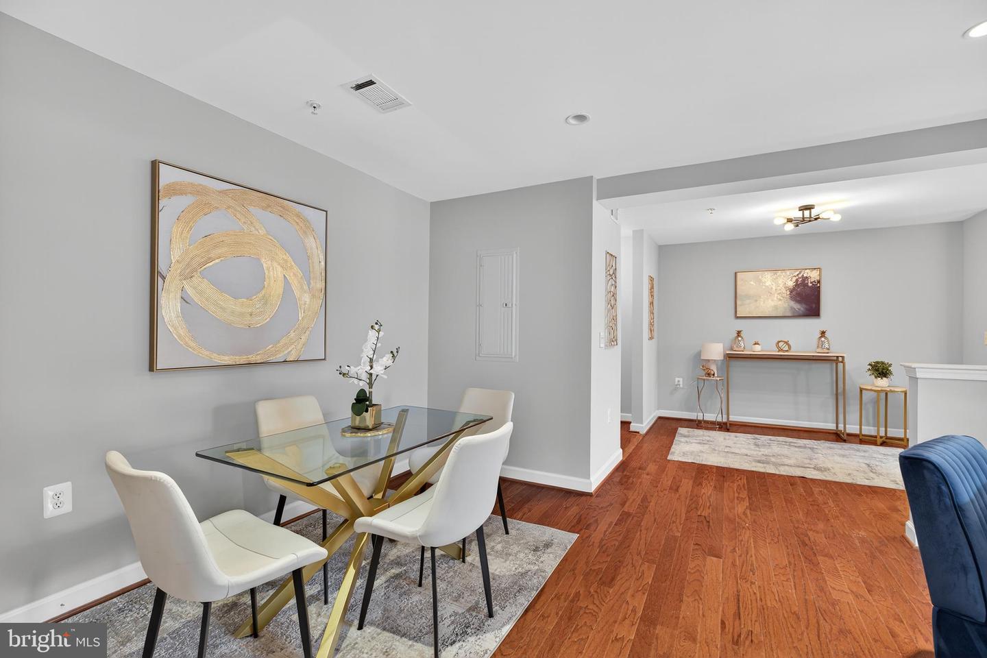 4163 S FOUR MILE RUN DR #301, ARLINGTON, Virginia 22204, 1 Bedroom Bedrooms, ,1 BathroomBathrooms,Residential,For sale,4163 S FOUR MILE RUN DR #301,VAAR2063434 MLS # VAAR2063434 4163 S FOUR MILE RUN DR #301, ARLINGTON, Virginia 22204, 1 Bedroom Bedrooms, ,1 BathroomBathrooms,Residential,For sale,4163 S FOUR MILE RUN DR #301,VAAR2063434 MLS # VAAR2063434