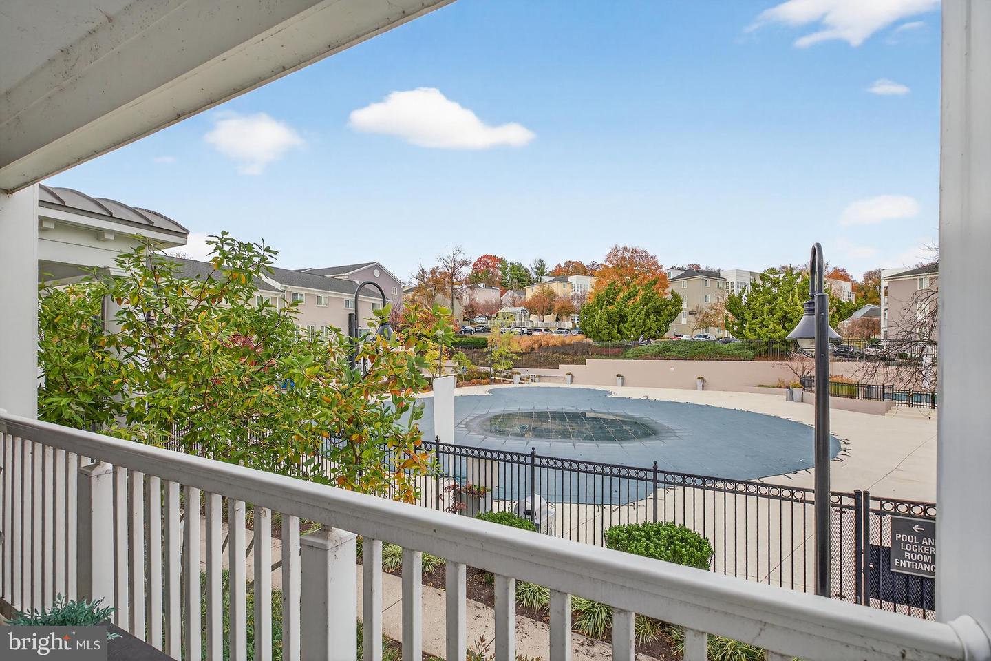 4163 S FOUR MILE RUN DR #301, ARLINGTON, Virginia 22204, 1 Bedroom Bedrooms, ,1 BathroomBathrooms,Residential,For sale,4163 S FOUR MILE RUN DR #301,VAAR2063434 MLS # VAAR2063434 4163 S FOUR MILE RUN DR #301, ARLINGTON, Virginia 22204, 1 Bedroom Bedrooms, ,1 BathroomBathrooms,Residential,For sale,4163 S FOUR MILE RUN DR #301,VAAR2063434 MLS # VAAR2063434