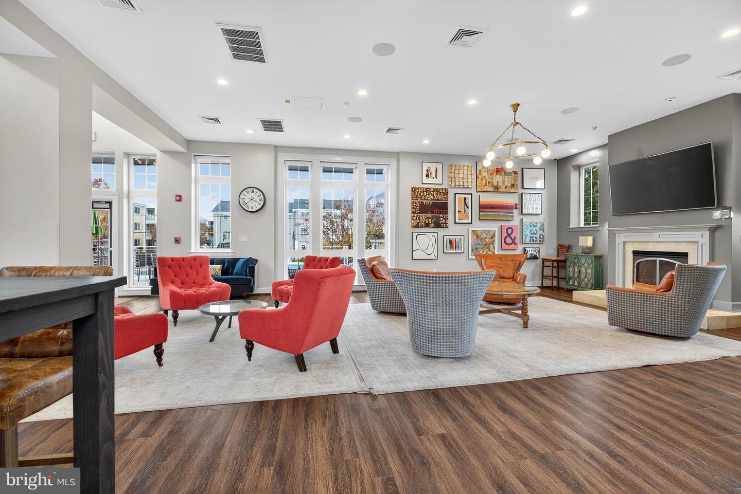 4163 S FOUR MILE RUN DR #301, ARLINGTON, Virginia 22204, 1 Bedroom Bedrooms, ,1 BathroomBathrooms,Residential,For sale,4163 S FOUR MILE RUN DR #301,VAAR2063434 MLS # VAAR2063434 4163 S FOUR MILE RUN DR #301, ARLINGTON, Virginia 22204, 1 Bedroom Bedrooms, ,1 BathroomBathrooms,Residential,For sale,4163 S FOUR MILE RUN DR #301,VAAR2063434 MLS # VAAR2063434