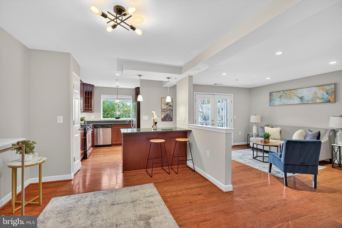 4163 S FOUR MILE RUN DR #301, ARLINGTON, Virginia 22204, 1 Bedroom Bedrooms, ,1 BathroomBathrooms,Residential,For sale,4163 S FOUR MILE RUN DR #301,VAAR2063434 MLS # VAAR2063434 4163 S FOUR MILE RUN DR #301, ARLINGTON, Virginia 22204, 1 Bedroom Bedrooms, ,1 BathroomBathrooms,Residential,For sale,4163 S FOUR MILE RUN DR #301,VAAR2063434 MLS # VAAR2063434