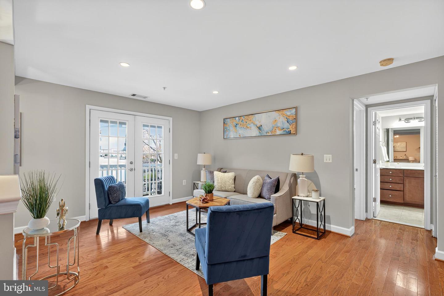 4163 S FOUR MILE RUN DR #301, ARLINGTON, Virginia 22204, 1 Bedroom Bedrooms, ,1 BathroomBathrooms,Residential,For sale,4163 S FOUR MILE RUN DR #301,VAAR2063434 MLS # VAAR2063434 4163 S FOUR MILE RUN DR #301, ARLINGTON, Virginia 22204, 1 Bedroom Bedrooms, ,1 BathroomBathrooms,Residential,For sale,4163 S FOUR MILE RUN DR #301,VAAR2063434 MLS # VAAR2063434