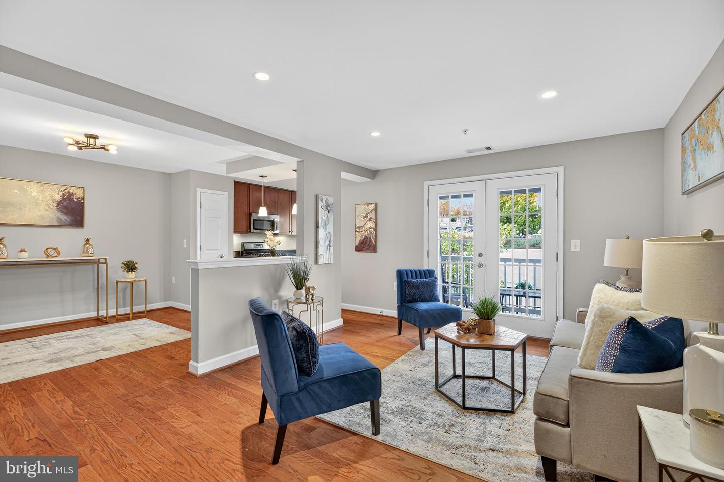 4163 S FOUR MILE RUN DR #301, ARLINGTON, Virginia 22204, 1 Bedroom Bedrooms, ,1 BathroomBathrooms,Residential,For sale,4163 S FOUR MILE RUN DR #301,VAAR2063434 MLS # VAAR2063434 4163 S FOUR MILE RUN DR #301, ARLINGTON, Virginia 22204, 1 Bedroom Bedrooms, ,1 BathroomBathrooms,Residential,For sale,4163 S FOUR MILE RUN DR #301,VAAR2063434 MLS # VAAR2063434