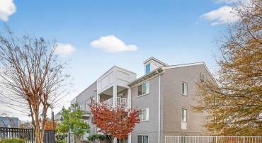 4163 S FOUR MILE RUN DR #301, ARLINGTON, Virginia 22204, 1 Bedroom Bedrooms, ,1 BathroomBathrooms,Residential,For sale,4163 S FOUR MILE RUN DR #301,VAAR2063434 MLS # VAAR2063434