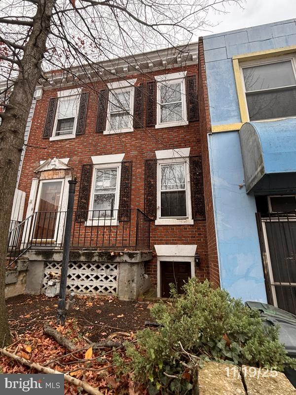 1505 PENNSYLVANIA AVE SE, WASHINGTON, District Of Columbia 20003, 2 Bedrooms Bedrooms, ,1 BathroomBathrooms,Residential,For sale,1505 PENNSYLVANIA AVE SE,DCDC2222660 MLS # DCDC2222660