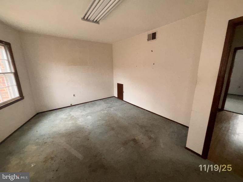 1505 PENNSYLVANIA AVE SE, WASHINGTON, District Of Columbia 20003, 2 Bedrooms Bedrooms, ,1 BathroomBathrooms,Residential,For sale,1505 PENNSYLVANIA AVE SE,DCDC2222660 MLS # DCDC2222660