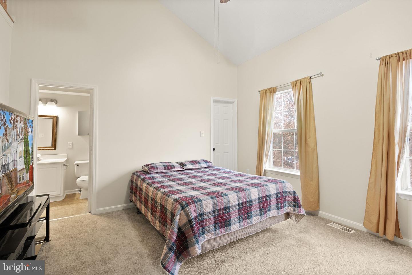 17435 ISLE ROYALE TER, DUMFRIES, Virginia 22025, 4 Bedrooms Bedrooms, 8 Rooms Rooms,3 BathroomsBathrooms,Residential,For sale,17435 ISLE ROYALE TER,VAPW2104728 MLS # VAPW2104728