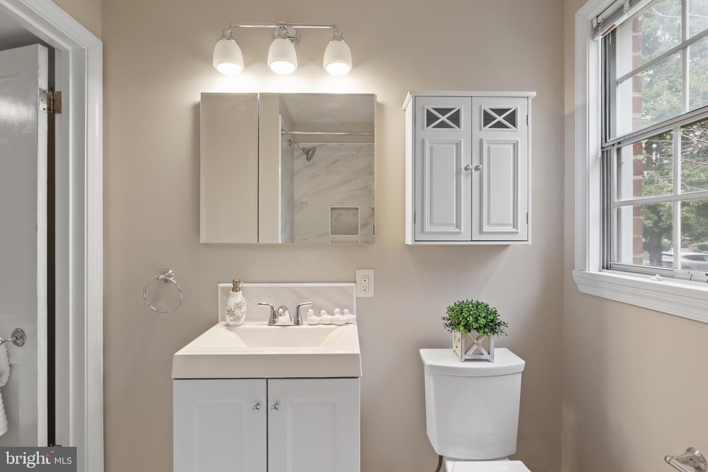 6613 E WAKEFIELD DR #A1, ALEXANDRIA, Virginia 22307, 2 Bedrooms Bedrooms, ,1 BathroomBathrooms,Residential,For sale,6613 E WAKEFIELD DR #A1,VAFX2269760 MLS # VAFX2269760 6613 E WAKEFIELD DR #A1, ALEXANDRIA, Virginia 22307, 2 Bedrooms Bedrooms, ,1 BathroomBathrooms,Residential,For sale,6613 E WAKEFIELD DR #A1,VAFX2269760 MLS # VAFX2269760