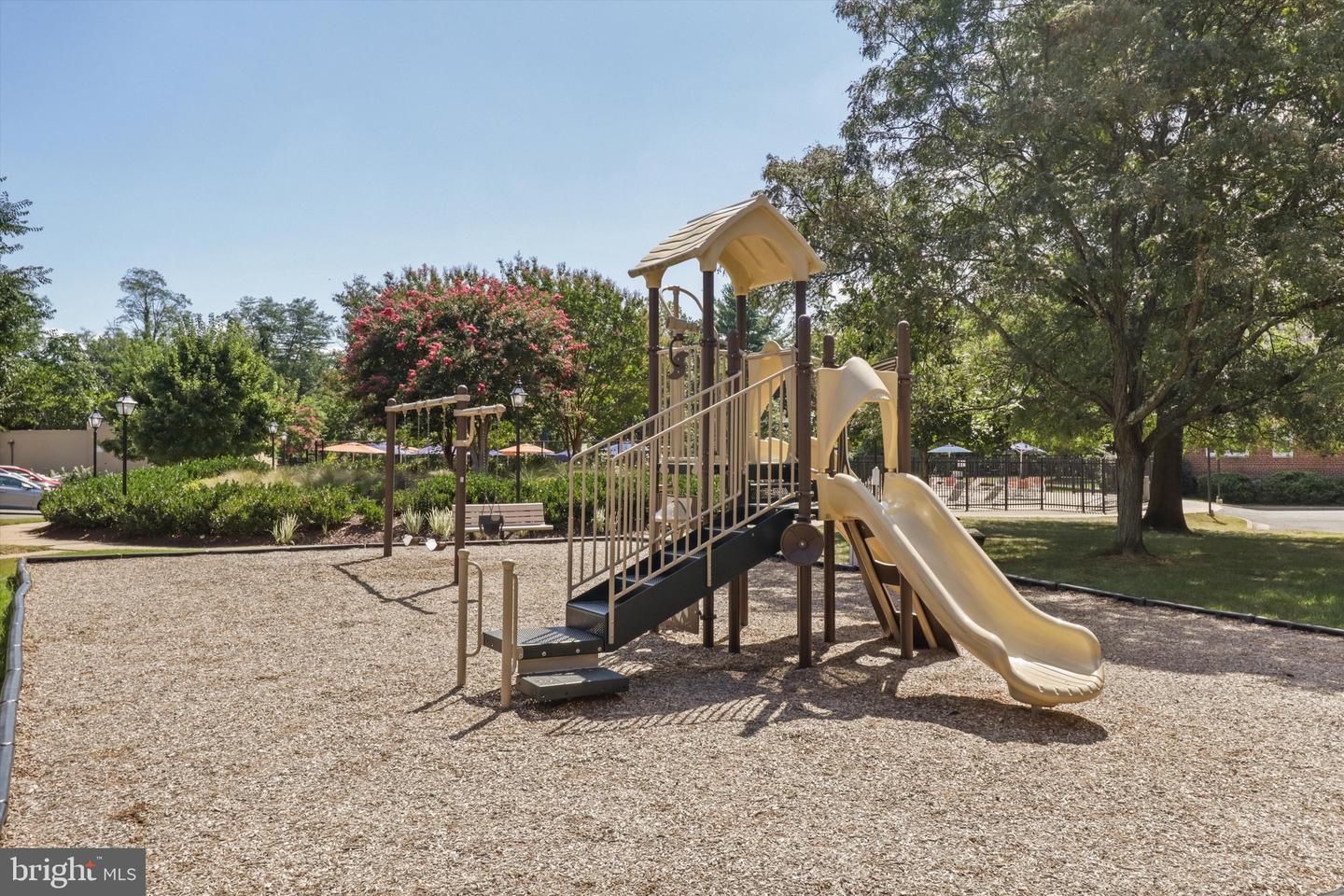 6613 E WAKEFIELD DR #A1, ALEXANDRIA, Virginia 22307, 2 Bedrooms Bedrooms, ,1 BathroomBathrooms,Residential,For sale,6613 E WAKEFIELD DR #A1,VAFX2269760 MLS # VAFX2269760 6613 E WAKEFIELD DR #A1, ALEXANDRIA, Virginia 22307, 2 Bedrooms Bedrooms, ,1 BathroomBathrooms,Residential,For sale,6613 E WAKEFIELD DR #A1,VAFX2269760 MLS # VAFX2269760