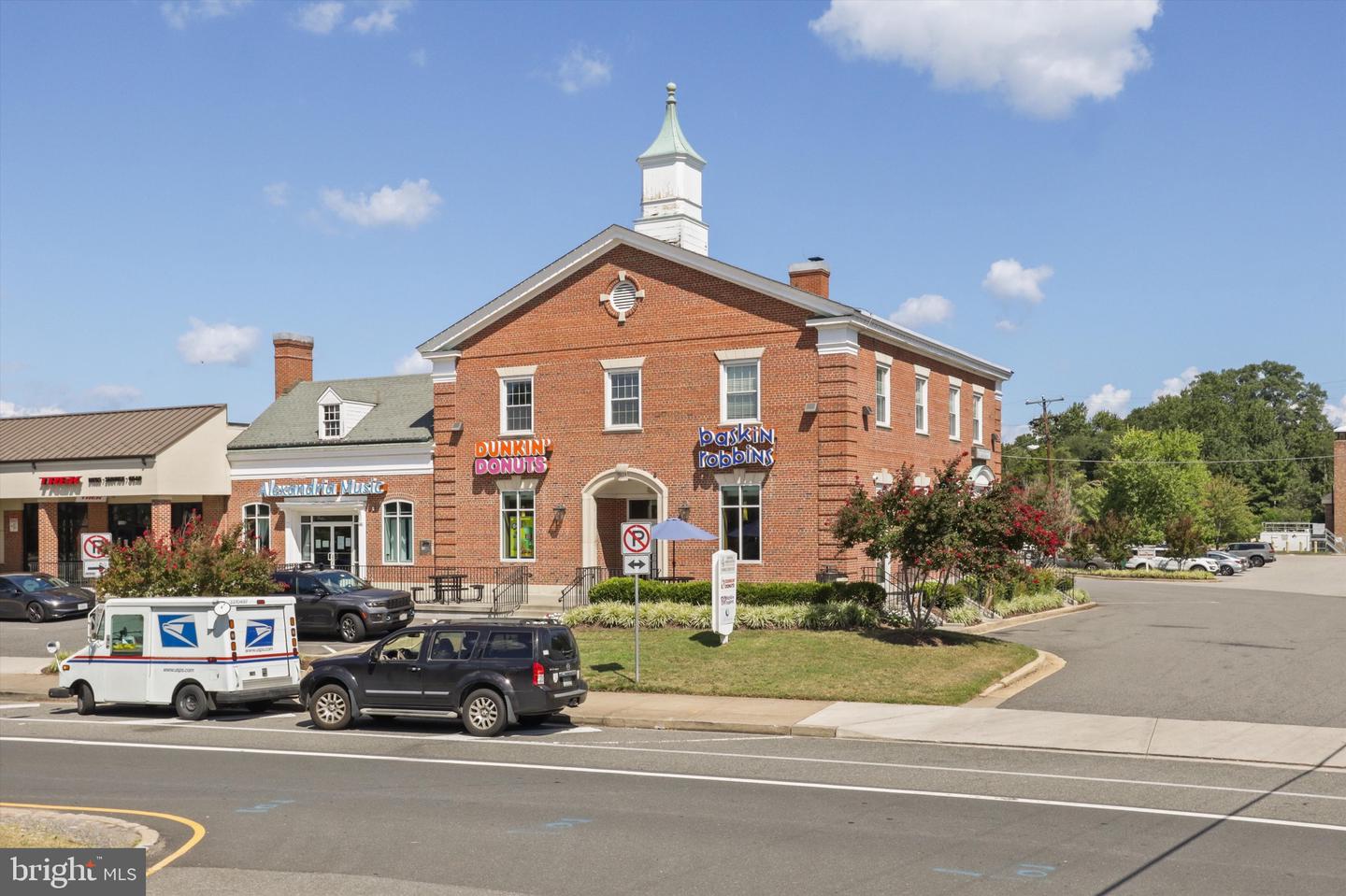 6613 E WAKEFIELD DR #A1, ALEXANDRIA, Virginia 22307, 2 Bedrooms Bedrooms, ,1 BathroomBathrooms,Residential,For sale,6613 E WAKEFIELD DR #A1,VAFX2269760 MLS # VAFX2269760 6613 E WAKEFIELD DR #A1, ALEXANDRIA, Virginia 22307, 2 Bedrooms Bedrooms, ,1 BathroomBathrooms,Residential,For sale,6613 E WAKEFIELD DR #A1,VAFX2269760 MLS # VAFX2269760