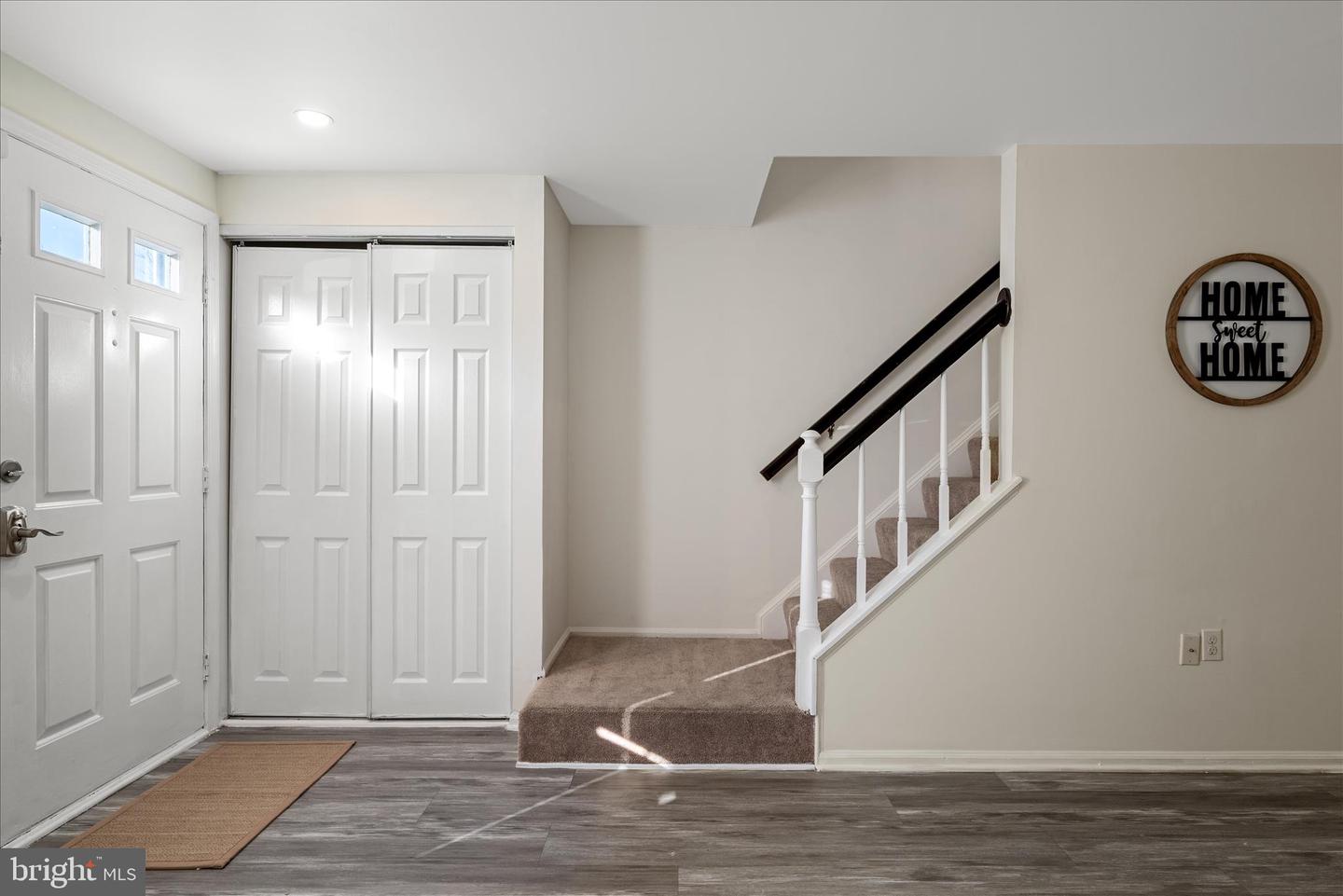 15 MARIAN CT, STERLING, Virginia 20165, 2 Bedrooms Bedrooms, ,2 BathroomsBathrooms,Residential,For sale,15 MARIAN CT,VALO2108318 MLS # VALO2108318