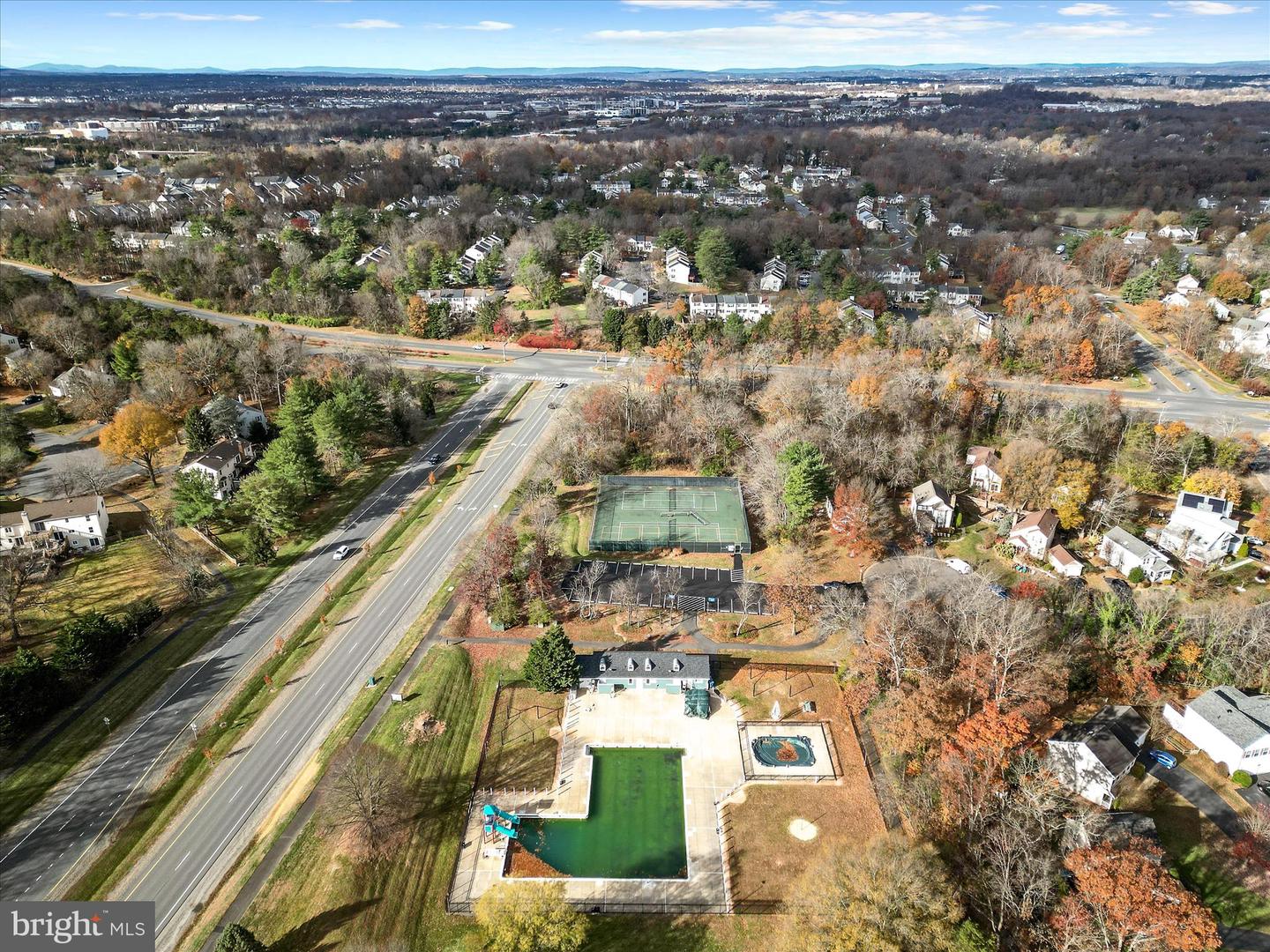 15 MARIAN CT, STERLING, Virginia 20165, 2 Bedrooms Bedrooms, ,2 BathroomsBathrooms,Residential,For sale,15 MARIAN CT,VALO2108318 MLS # VALO2108318