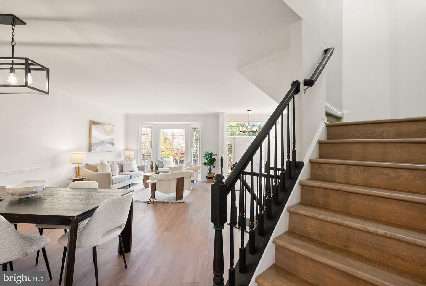 7057 KINGS MANOR DR, ALEXANDRIA, Virginia 22315, 3 Bedrooms Bedrooms, ,3 BathroomsBathrooms,Residential,For sale,7057 KINGS MANOR DR,VAFX2274066 MLS # VAFX2274066 7057 KINGS MANOR DR, ALEXANDRIA, Virginia 22315, 3 Bedrooms Bedrooms, ,3 BathroomsBathrooms,Residential,For sale,7057 KINGS MANOR DR,VAFX2274066 MLS # VAFX2274066