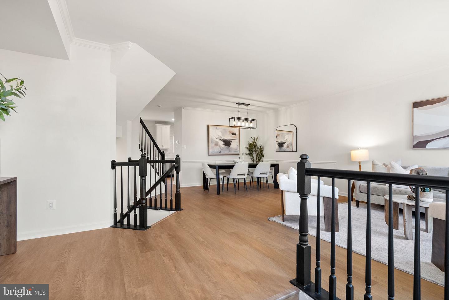 7057 KINGS MANOR DR, ALEXANDRIA, Virginia 22315, 3 Bedrooms Bedrooms, ,3 BathroomsBathrooms,Residential,For sale,7057 KINGS MANOR DR,VAFX2274066 MLS # VAFX2274066 7057 KINGS MANOR DR, ALEXANDRIA, Virginia 22315, 3 Bedrooms Bedrooms, ,3 BathroomsBathrooms,Residential,For sale,7057 KINGS MANOR DR,VAFX2274066 MLS # VAFX2274066