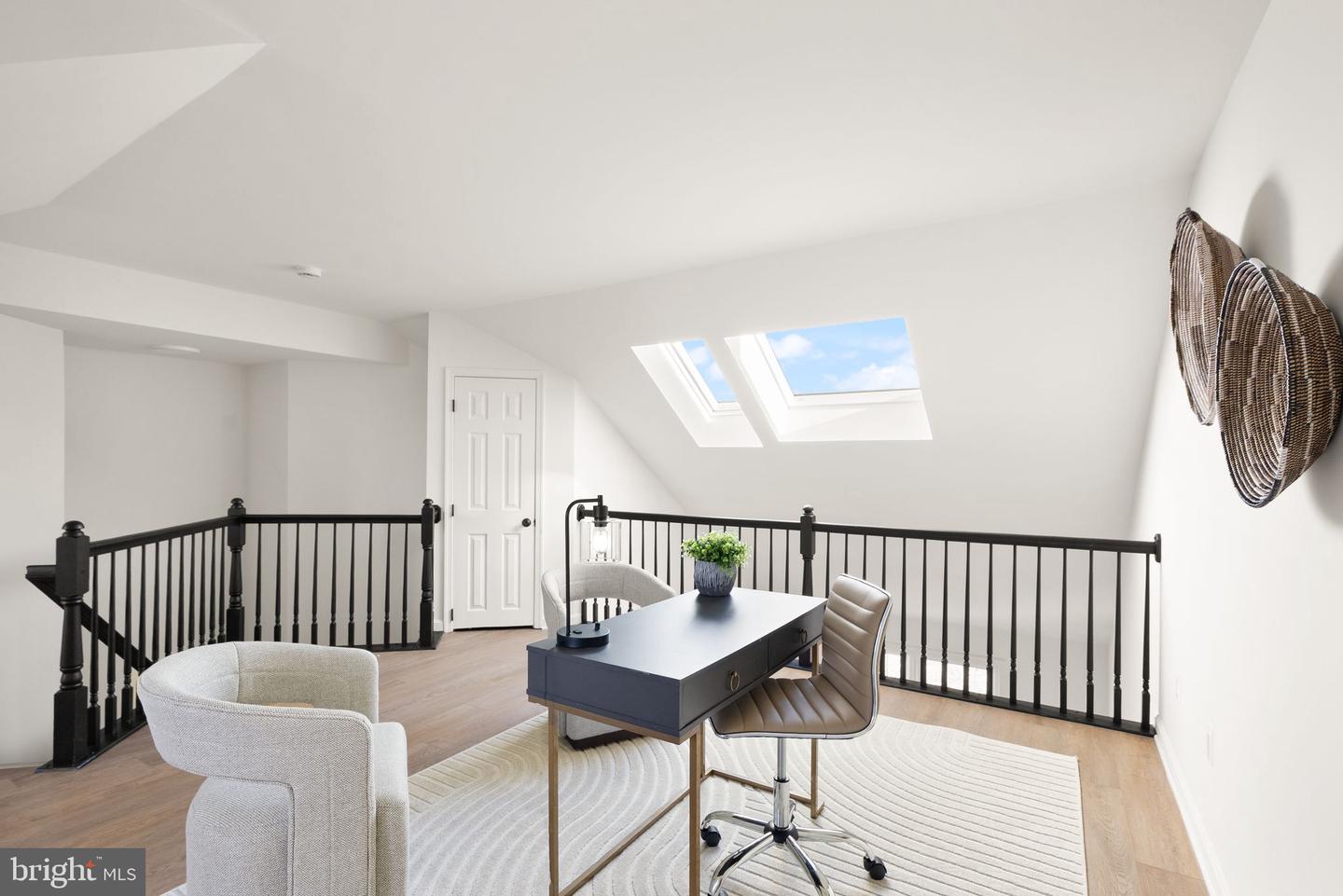 7057 KINGS MANOR DR, ALEXANDRIA, Virginia 22315, 3 Bedrooms Bedrooms, ,3 BathroomsBathrooms,Residential,For sale,7057 KINGS MANOR DR,VAFX2274066 MLS # VAFX2274066 7057 KINGS MANOR DR, ALEXANDRIA, Virginia 22315, 3 Bedrooms Bedrooms, ,3 BathroomsBathrooms,Residential,For sale,7057 KINGS MANOR DR,VAFX2274066 MLS # VAFX2274066