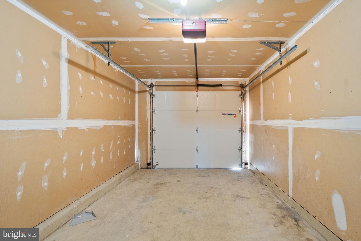 7057 KINGS MANOR DR, ALEXANDRIA, Virginia 22315, 3 Bedrooms Bedrooms, ,3 BathroomsBathrooms,Residential,For sale,7057 KINGS MANOR DR,VAFX2274066 MLS # VAFX2274066 7057 KINGS MANOR DR, ALEXANDRIA, Virginia 22315, 3 Bedrooms Bedrooms, ,3 BathroomsBathrooms,Residential,For sale,7057 KINGS MANOR DR,VAFX2274066 MLS # VAFX2274066