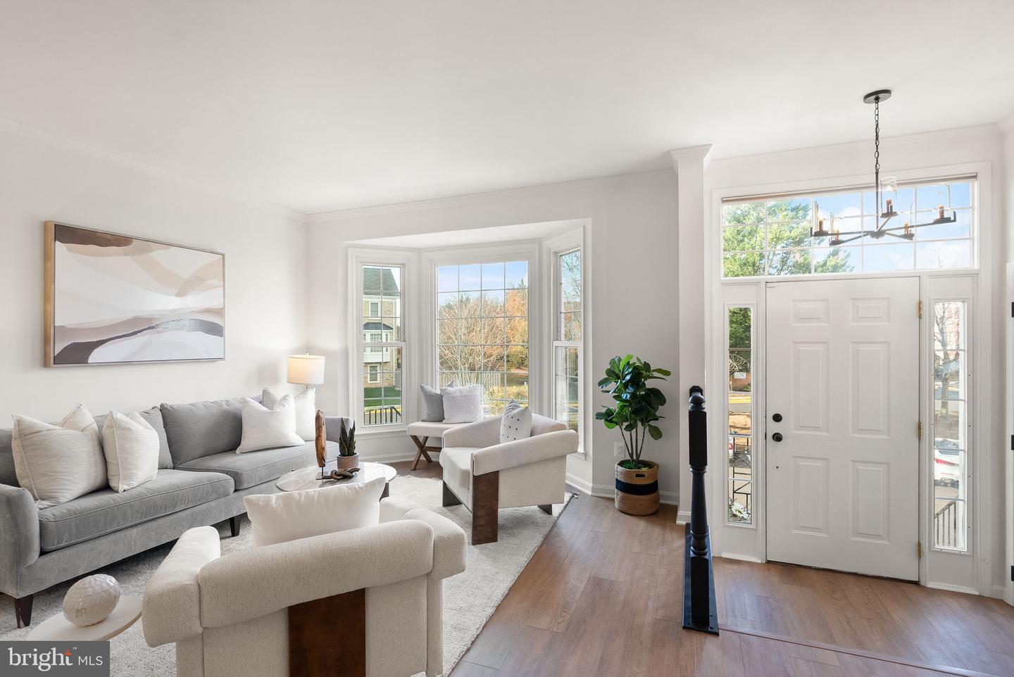 7057 KINGS MANOR DR, ALEXANDRIA, Virginia 22315, 3 Bedrooms Bedrooms, ,3 BathroomsBathrooms,Residential,For sale,7057 KINGS MANOR DR,VAFX2274066 MLS # VAFX2274066 7057 KINGS MANOR DR, ALEXANDRIA, Virginia 22315, 3 Bedrooms Bedrooms, ,3 BathroomsBathrooms,Residential,For sale,7057 KINGS MANOR DR,VAFX2274066 MLS # VAFX2274066