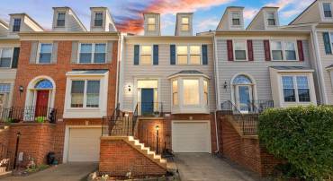 7057 KINGS MANOR DR, ALEXANDRIA, Virginia 22315, 3 Bedrooms Bedrooms, ,3 BathroomsBathrooms,Residential,For sale,7057 KINGS MANOR DR,VAFX2274066 MLS # VAFX2274066