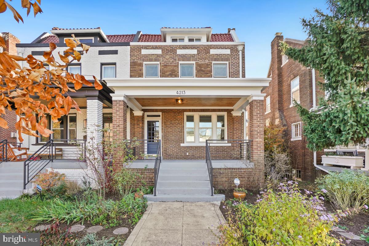 4213 16TH ST NW, WASHINGTON, District Of Columbia 20011, 4 Bedrooms Bedrooms, ,3 BathroomsBathrooms,Residential,For sale,4213 16TH ST NW,DCDC2227482 MLS # DCDC2227482