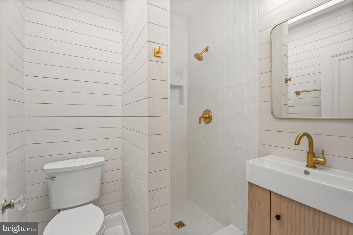 4213 16TH ST NW, WASHINGTON, District Of Columbia 20011, 4 Bedrooms Bedrooms, ,3 BathroomsBathrooms,Residential,For sale,4213 16TH ST NW,DCDC2227482 MLS # DCDC2227482