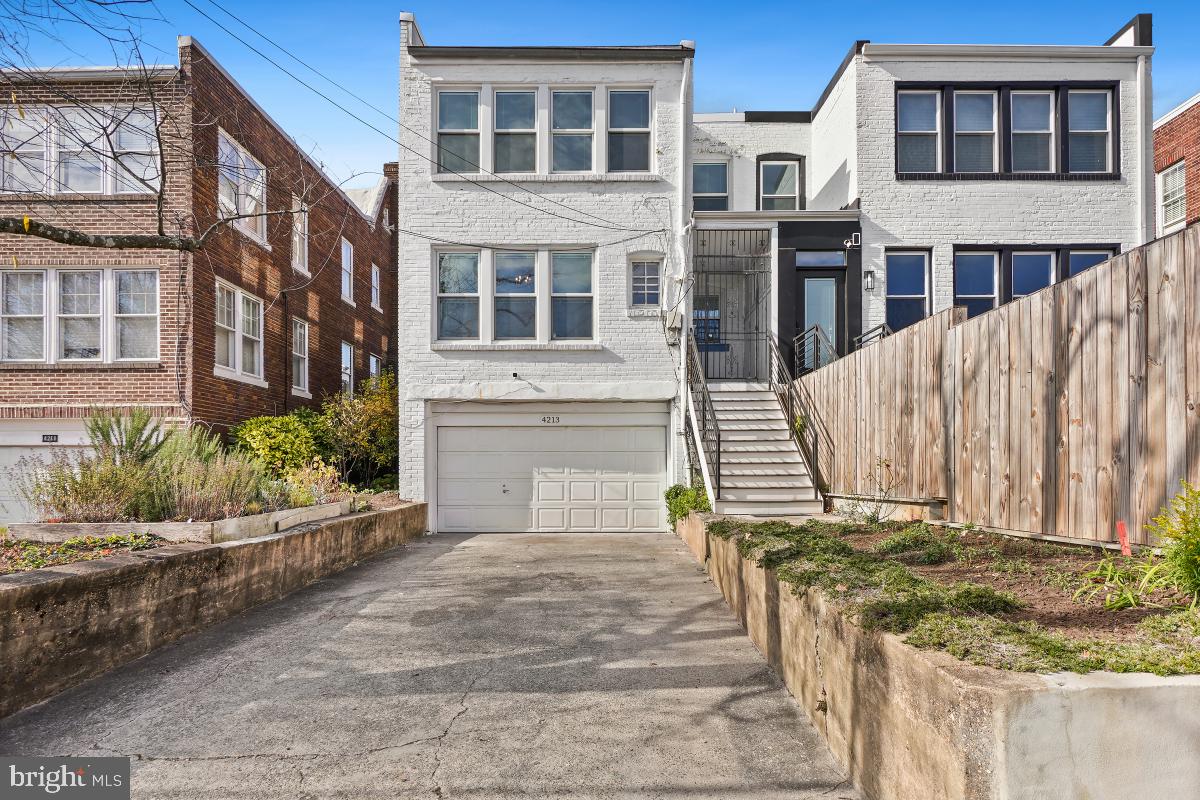 4213 16TH ST NW, WASHINGTON, District Of Columbia 20011, 4 Bedrooms Bedrooms, ,3 BathroomsBathrooms,Residential,For sale,4213 16TH ST NW,DCDC2227482 MLS # DCDC2227482