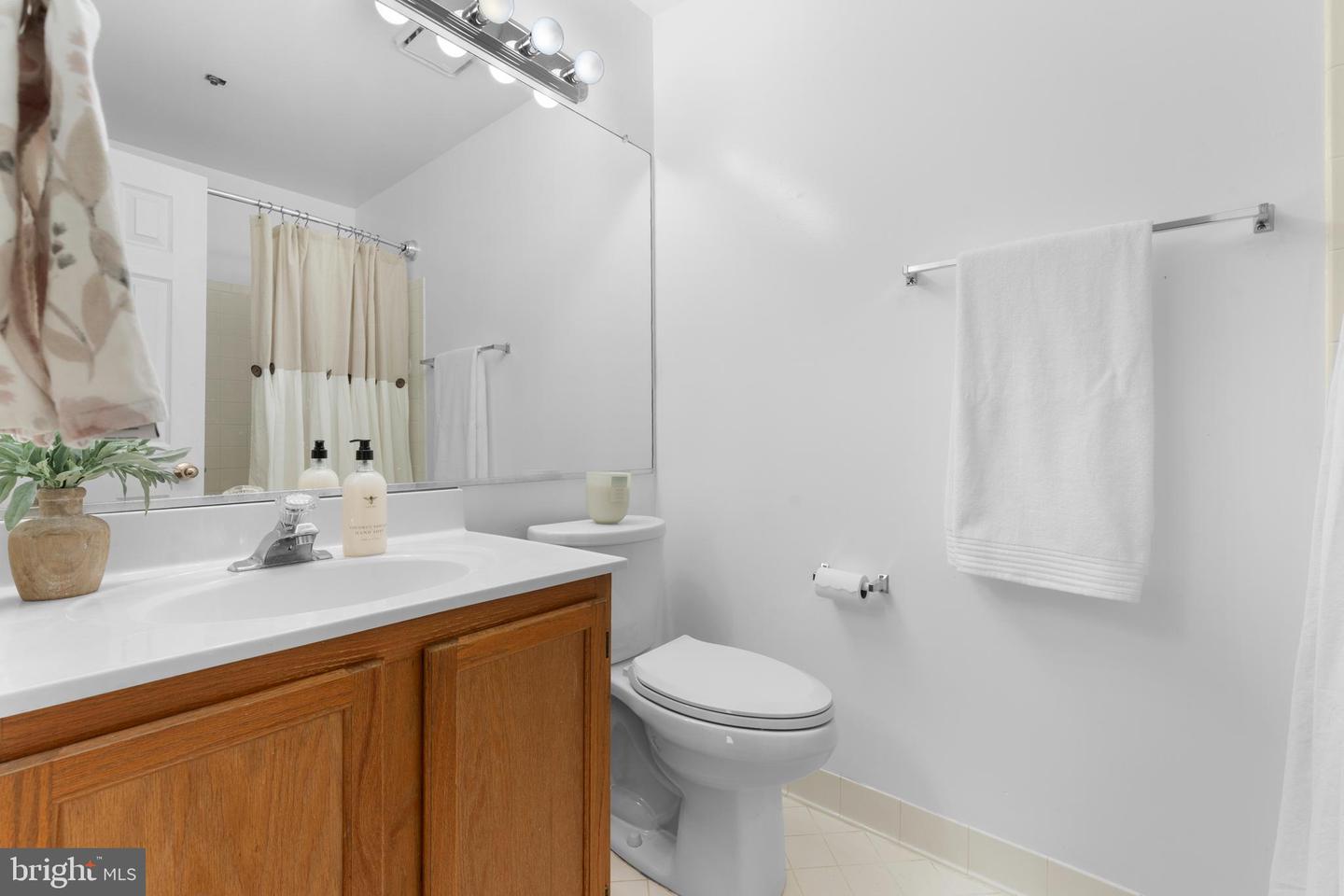 11184 STAGESTONE WAY, MANASSAS, Virginia 20109, 2 Bedrooms Bedrooms, ,2 BathroomsBathrooms,Residential,For sale,11184 STAGESTONE WAY,VAPW2106476 MLS # VAPW2106476