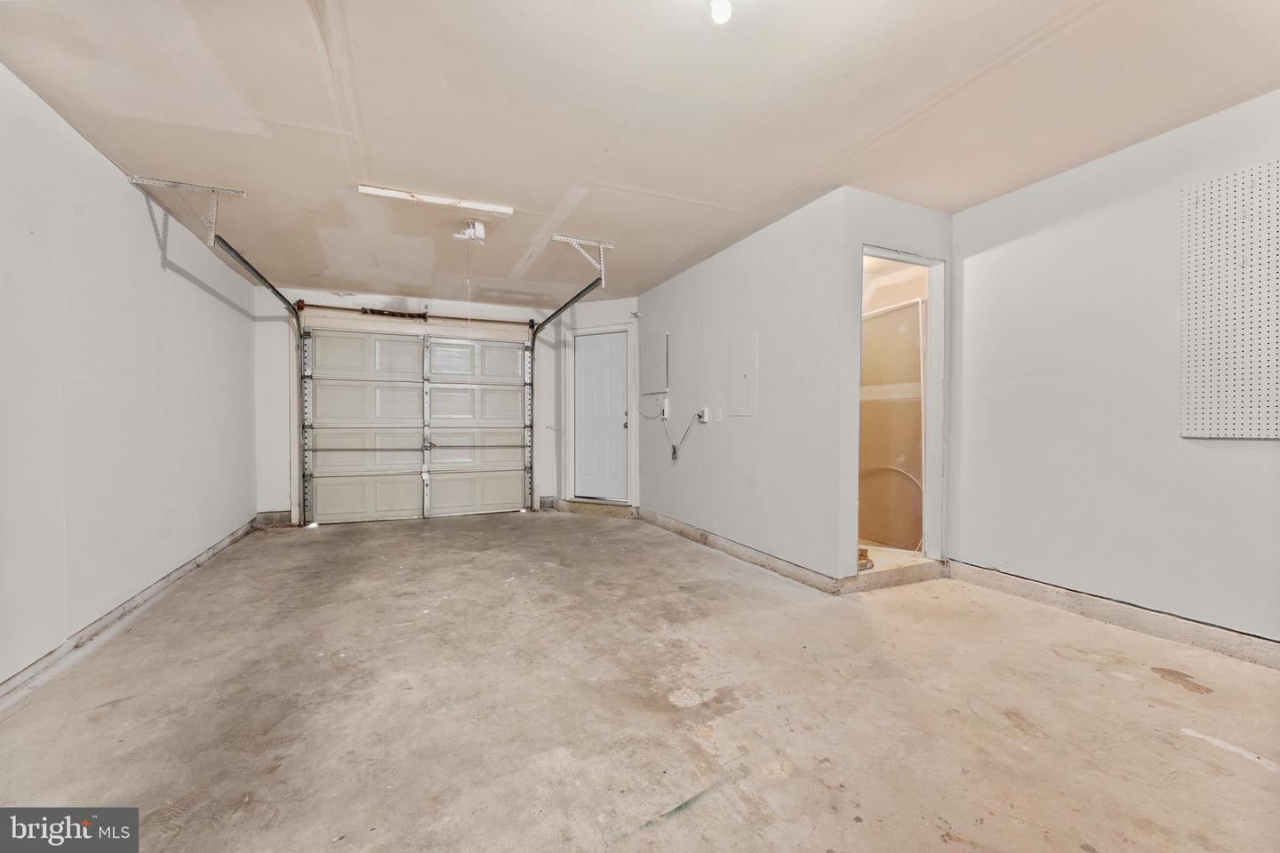 11184 STAGESTONE WAY, MANASSAS, Virginia 20109, 2 Bedrooms Bedrooms, ,2 BathroomsBathrooms,Residential,For sale,11184 STAGESTONE WAY,VAPW2106476 MLS # VAPW2106476