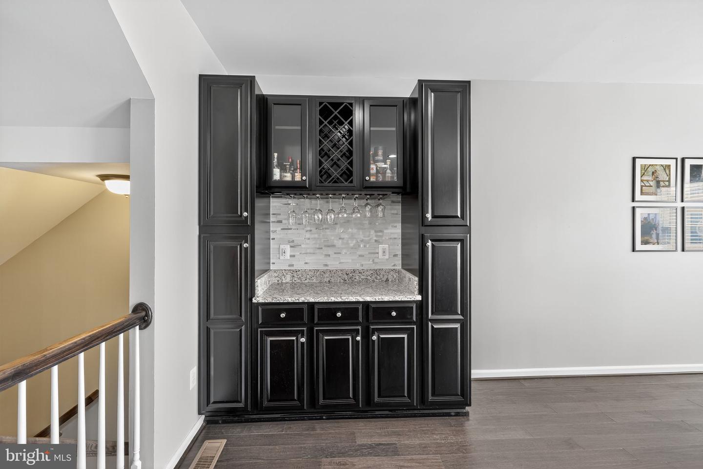 10789 HINTON WAY, MANASSAS, Virginia 20112, 3 Bedrooms Bedrooms, ,2 BathroomsBathrooms,Residential,For sale,10789 HINTON WAY,VAPW2106556 MLS # VAPW2106556