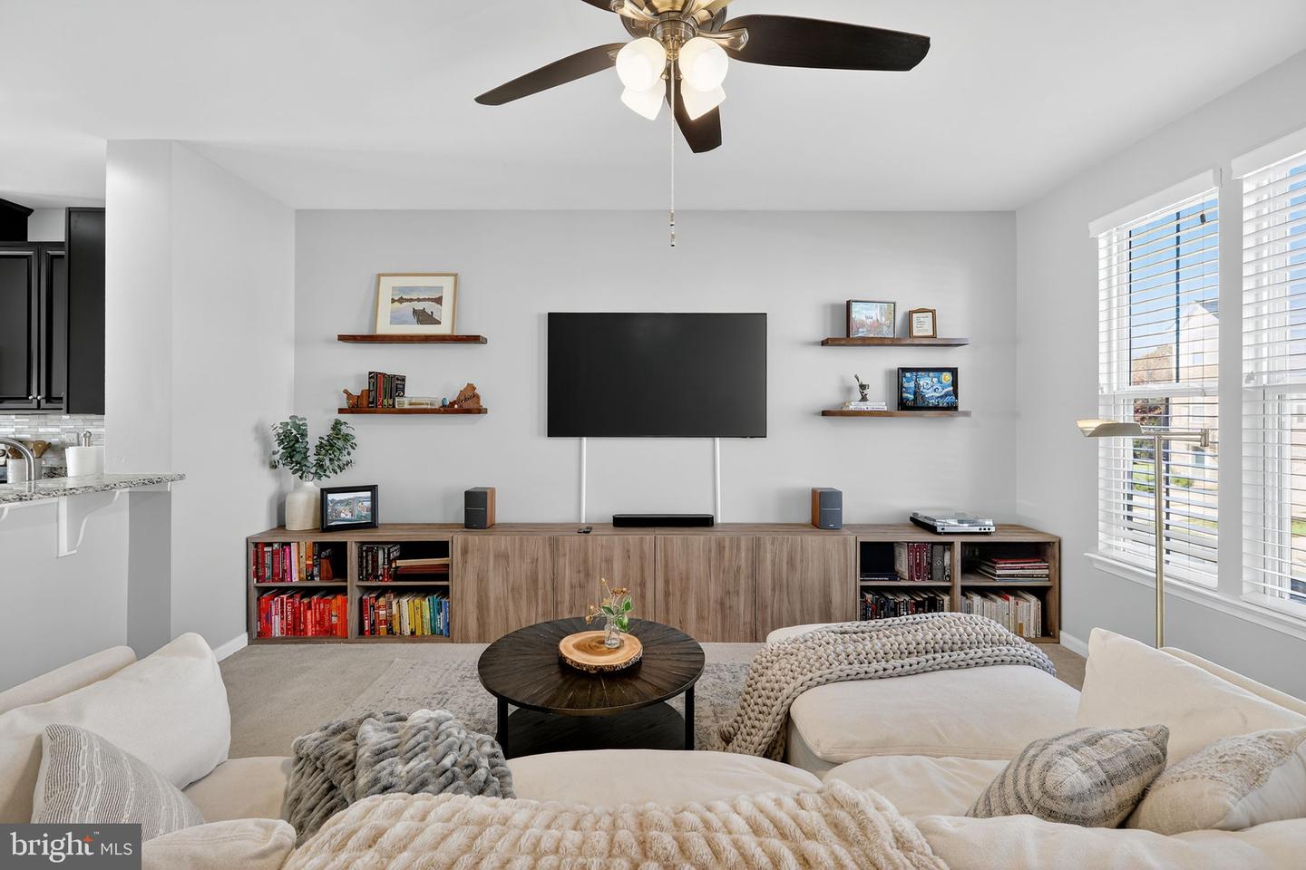 10789 HINTON WAY, MANASSAS, Virginia 20112, 3 Bedrooms Bedrooms, ,2 BathroomsBathrooms,Residential,For sale,10789 HINTON WAY,VAPW2106556 MLS # VAPW2106556