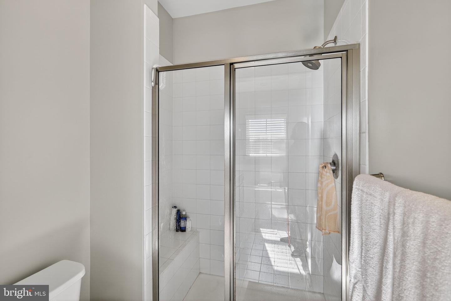 10789 HINTON WAY, MANASSAS, Virginia 20112, 3 Bedrooms Bedrooms, ,2 BathroomsBathrooms,Residential,For sale,10789 HINTON WAY,VAPW2106556 MLS # VAPW2106556