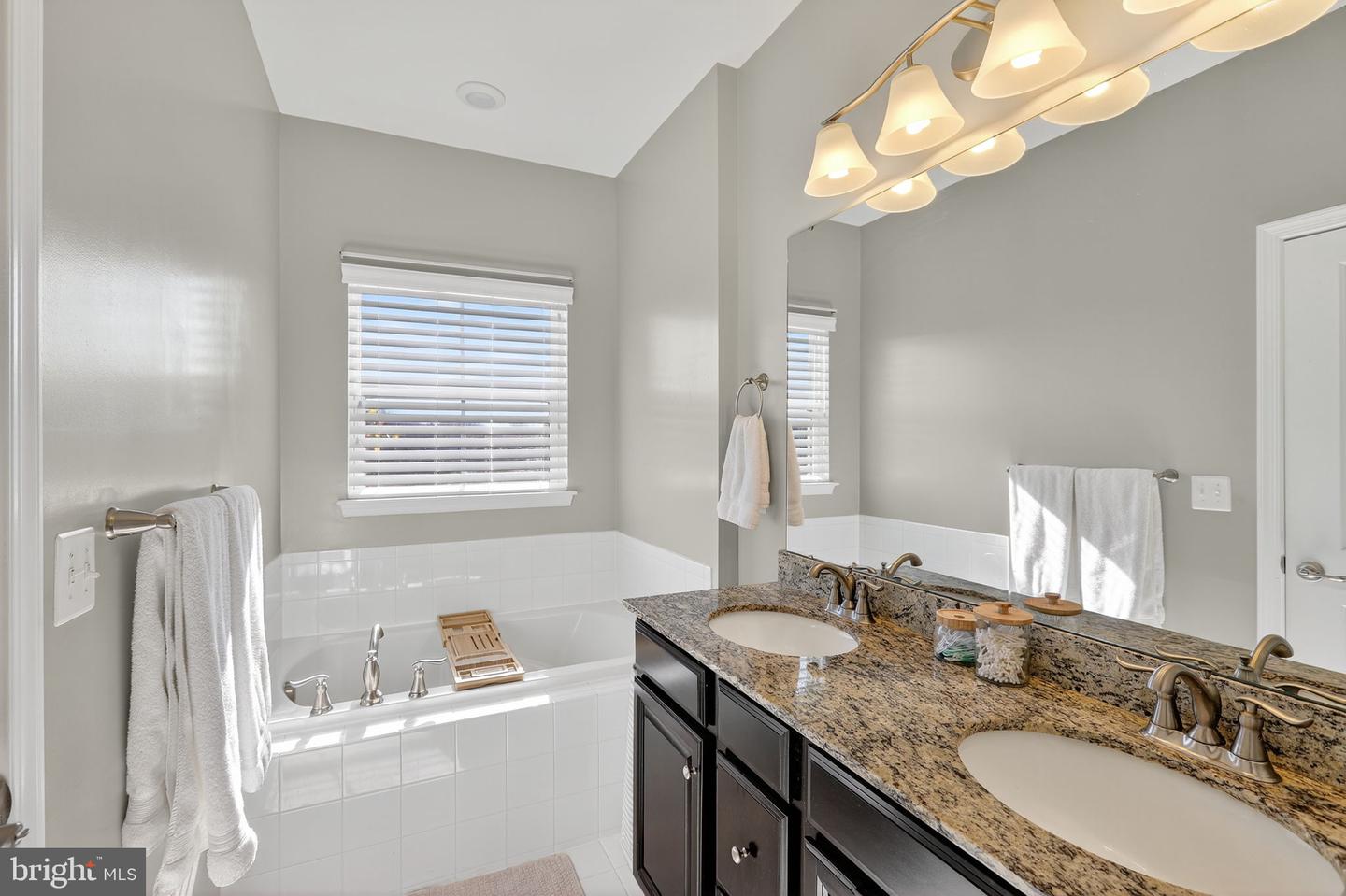 10789 HINTON WAY, MANASSAS, Virginia 20112, 3 Bedrooms Bedrooms, ,2 BathroomsBathrooms,Residential,For sale,10789 HINTON WAY,VAPW2106556 MLS # VAPW2106556