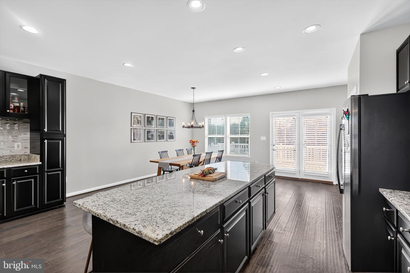 10789 HINTON WAY, MANASSAS, Virginia 20112, 3 Bedrooms Bedrooms, ,2 BathroomsBathrooms,Residential,For sale,10789 HINTON WAY,VAPW2106556 MLS # VAPW2106556