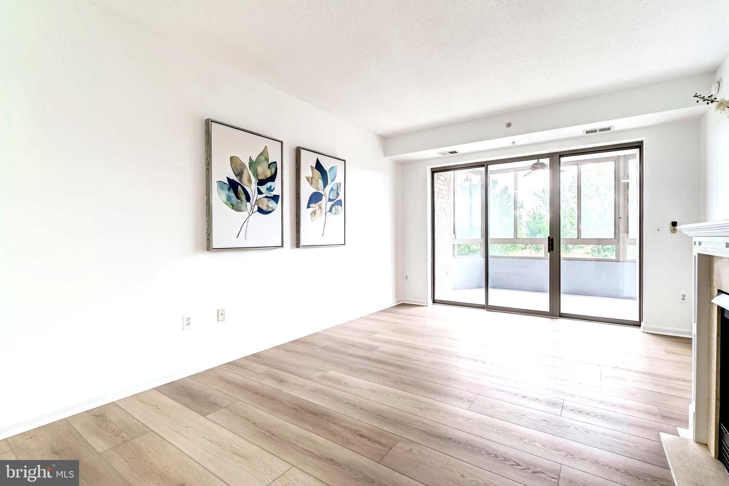 19355 CYPRESS RIDGE TER #114, LEESBURG, Virginia 20176, 2 Bedrooms Bedrooms, ,2 BathroomsBathrooms,Residential,For sale,19355 CYPRESS RIDGE TER #114,VALO2109516 MLS # VALO2109516 19355 CYPRESS RIDGE TER #114, LEESBURG, Virginia 20176, 2 Bedrooms Bedrooms, ,2 BathroomsBathrooms,Residential,For sale,19355 CYPRESS RIDGE TER #114,VALO2109516 MLS # VALO2109516