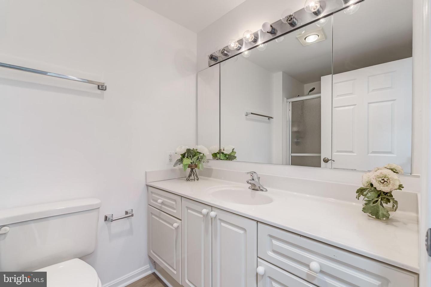 19355 CYPRESS RIDGE TER #114, LEESBURG, Virginia 20176, 2 Bedrooms Bedrooms, ,2 BathroomsBathrooms,Residential,For sale,19355 CYPRESS RIDGE TER #114,VALO2109516 MLS # VALO2109516 19355 CYPRESS RIDGE TER #114, LEESBURG, Virginia 20176, 2 Bedrooms Bedrooms, ,2 BathroomsBathrooms,Residential,For sale,19355 CYPRESS RIDGE TER #114,VALO2109516 MLS # VALO2109516