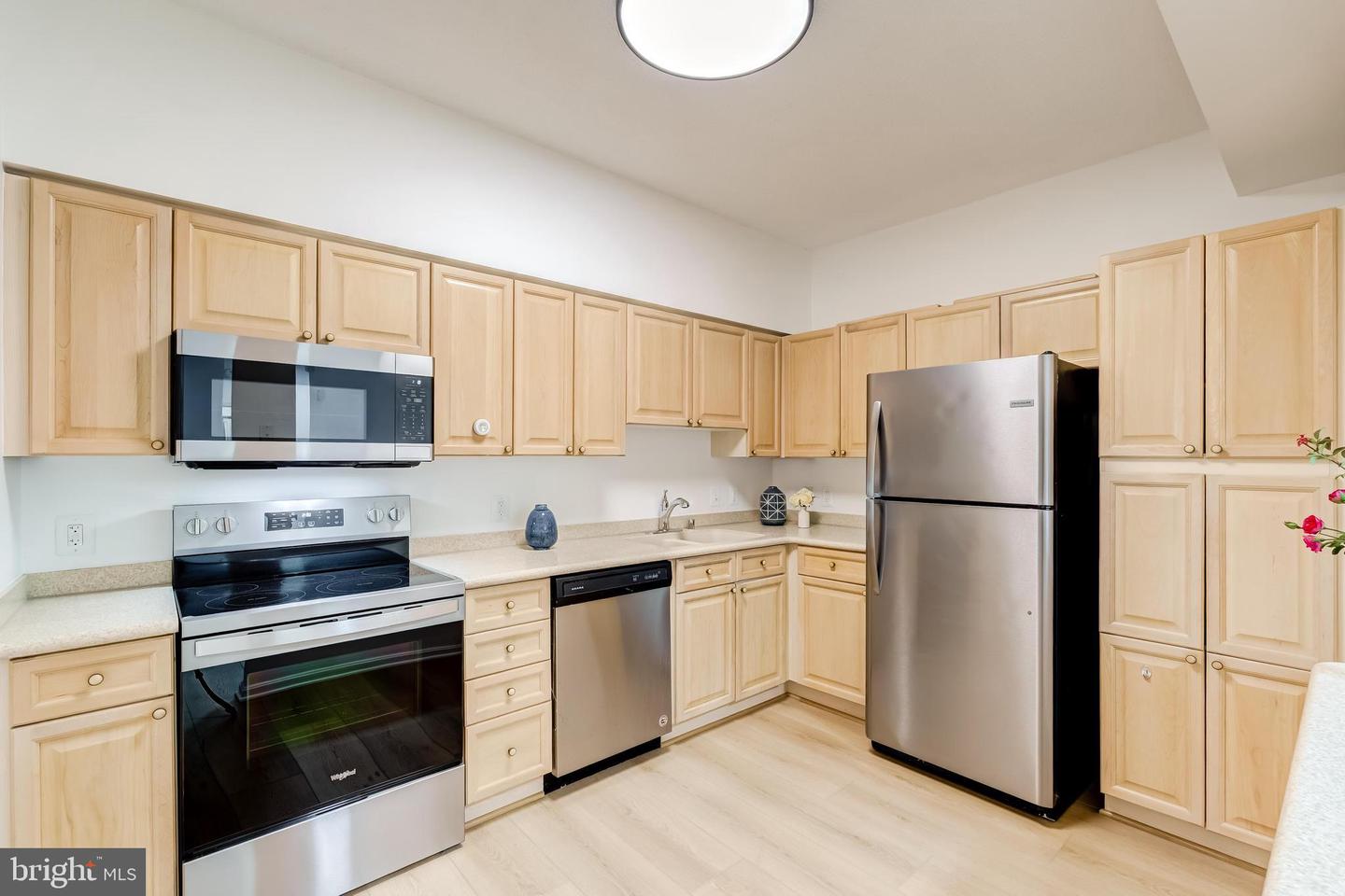 19355 CYPRESS RIDGE TER #114, LEESBURG, Virginia 20176, 2 Bedrooms Bedrooms, ,2 BathroomsBathrooms,Residential,For sale,19355 CYPRESS RIDGE TER #114,VALO2109516 MLS # VALO2109516 19355 CYPRESS RIDGE TER #114, LEESBURG, Virginia 20176, 2 Bedrooms Bedrooms, ,2 BathroomsBathrooms,Residential,For sale,19355 CYPRESS RIDGE TER #114,VALO2109516 MLS # VALO2109516