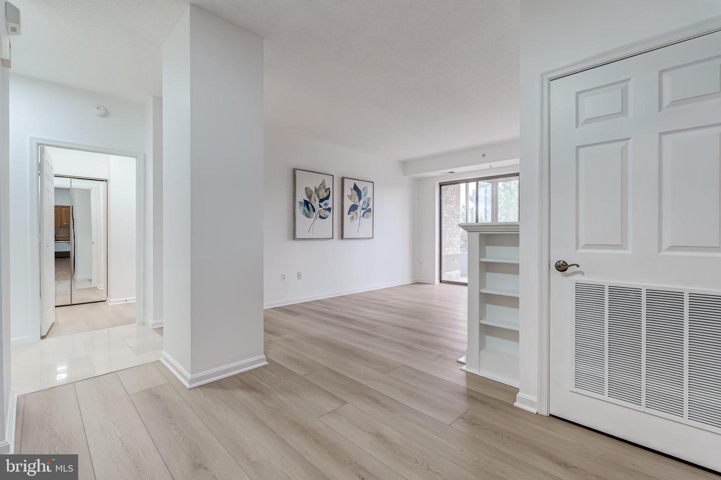 19355 CYPRESS RIDGE TER #114, LEESBURG, Virginia 20176, 2 Bedrooms Bedrooms, ,2 BathroomsBathrooms,Residential,For sale,19355 CYPRESS RIDGE TER #114,VALO2109516 MLS # VALO2109516 19355 CYPRESS RIDGE TER #114, LEESBURG, Virginia 20176, 2 Bedrooms Bedrooms, ,2 BathroomsBathrooms,Residential,For sale,19355 CYPRESS RIDGE TER #114,VALO2109516 MLS # VALO2109516