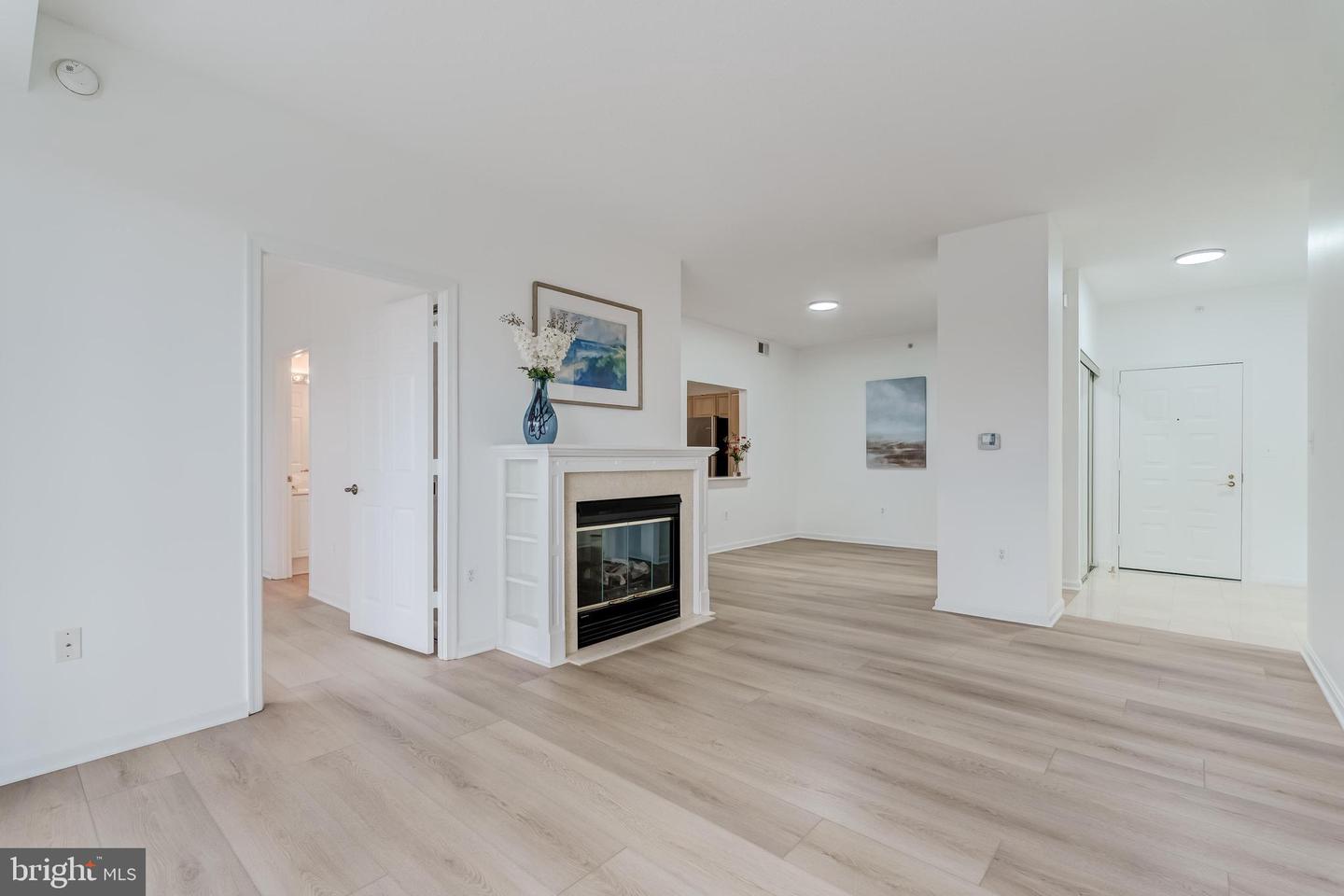 19355 CYPRESS RIDGE TER #114, LEESBURG, Virginia 20176, 2 Bedrooms Bedrooms, ,2 BathroomsBathrooms,Residential,For sale,19355 CYPRESS RIDGE TER #114,VALO2109516 MLS # VALO2109516 19355 CYPRESS RIDGE TER #114, LEESBURG, Virginia 20176, 2 Bedrooms Bedrooms, ,2 BathroomsBathrooms,Residential,For sale,19355 CYPRESS RIDGE TER #114,VALO2109516 MLS # VALO2109516